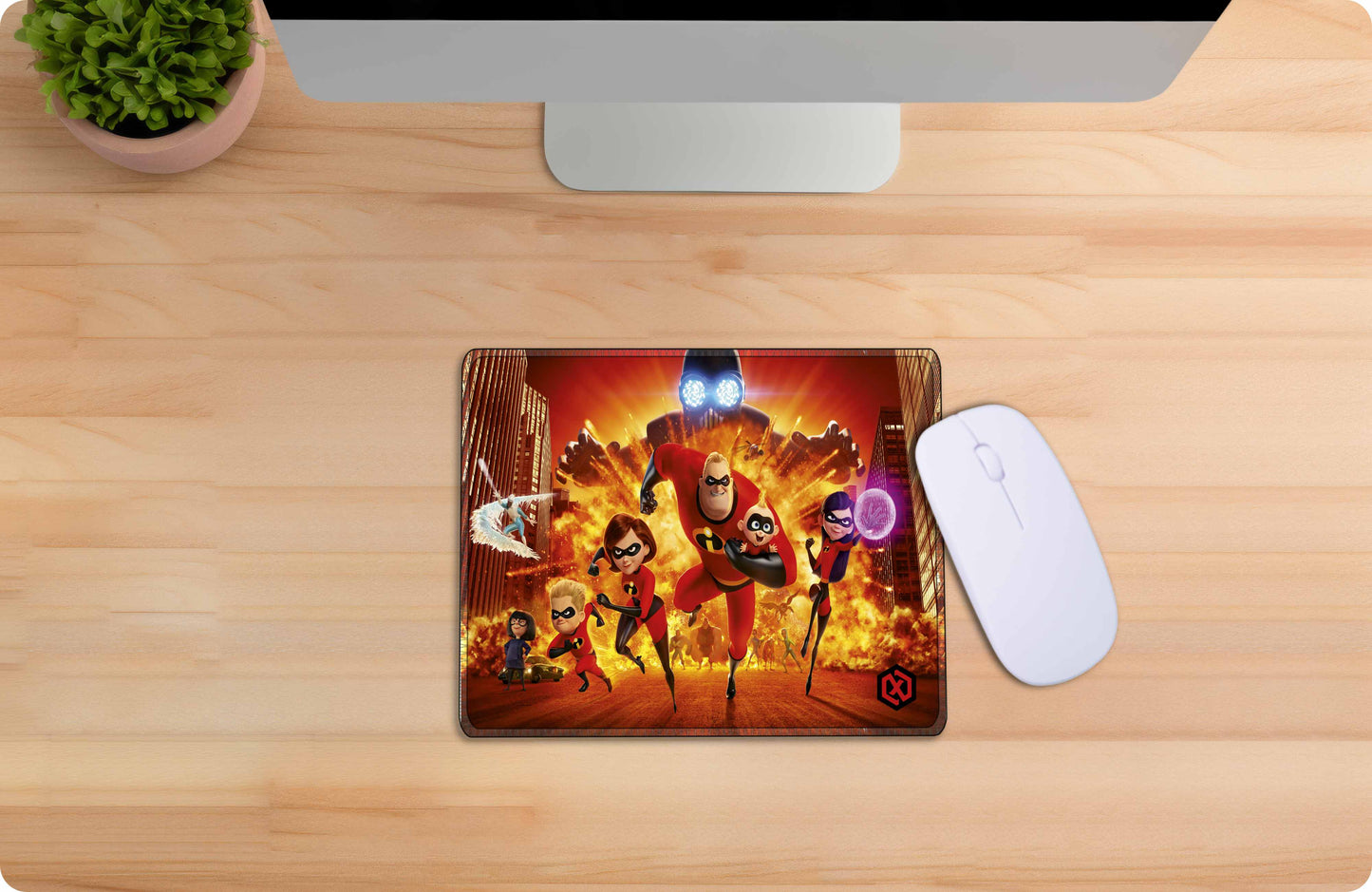 The Incredibles Deskmat – Super Family